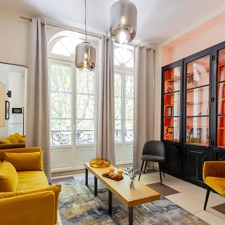 Le Riquet Haussmannien - Confort & Elegance - Climatise - Plein Coeur - Proximite Commerces Et Transports Immediat - Thewhiteglove Services - Speciale Nouvel דירה בזייה