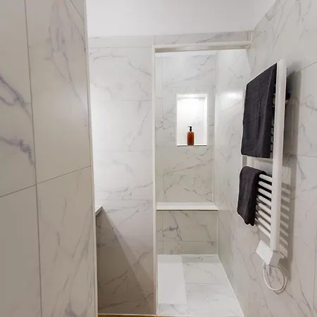 דירה Le Riquet Haussmannien - Confort & Elegance - Climatise - Plein Coeur - Proximite Commerces Et Transports Immediat - Thewhiteglove Services - Speciale Nouvel *